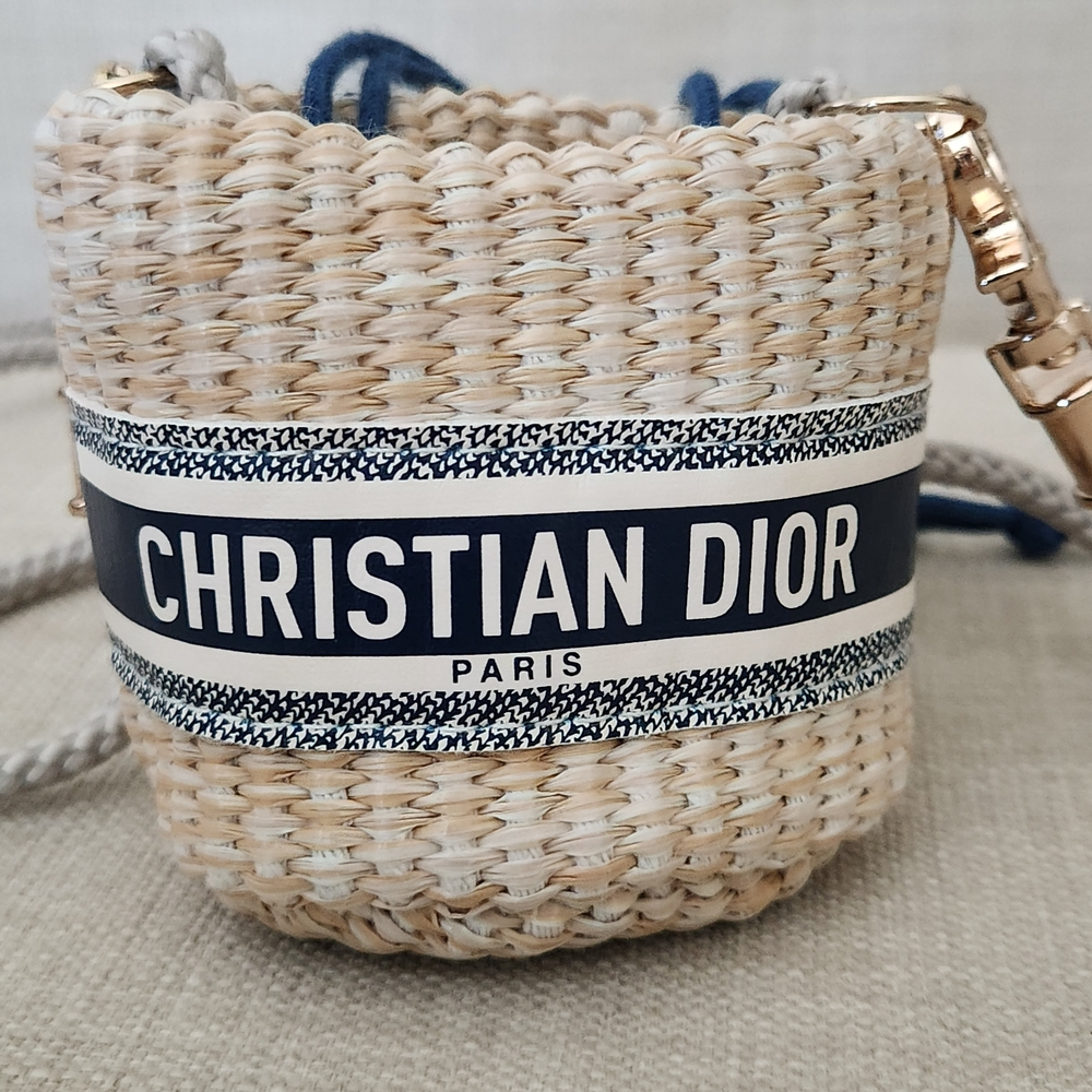🔥Christian Dior Mini VIP Beauty Novelty Bucket Crossbody Bag - Picture 6 of 12